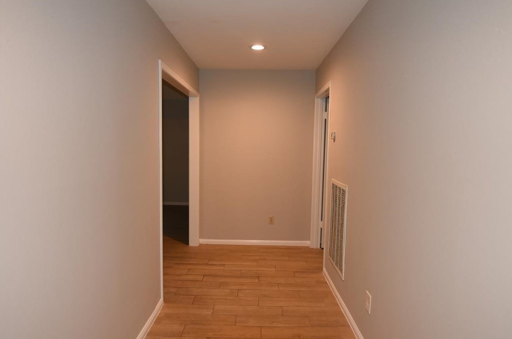 13807 Burgoyne Rd, Houston, TX 77077