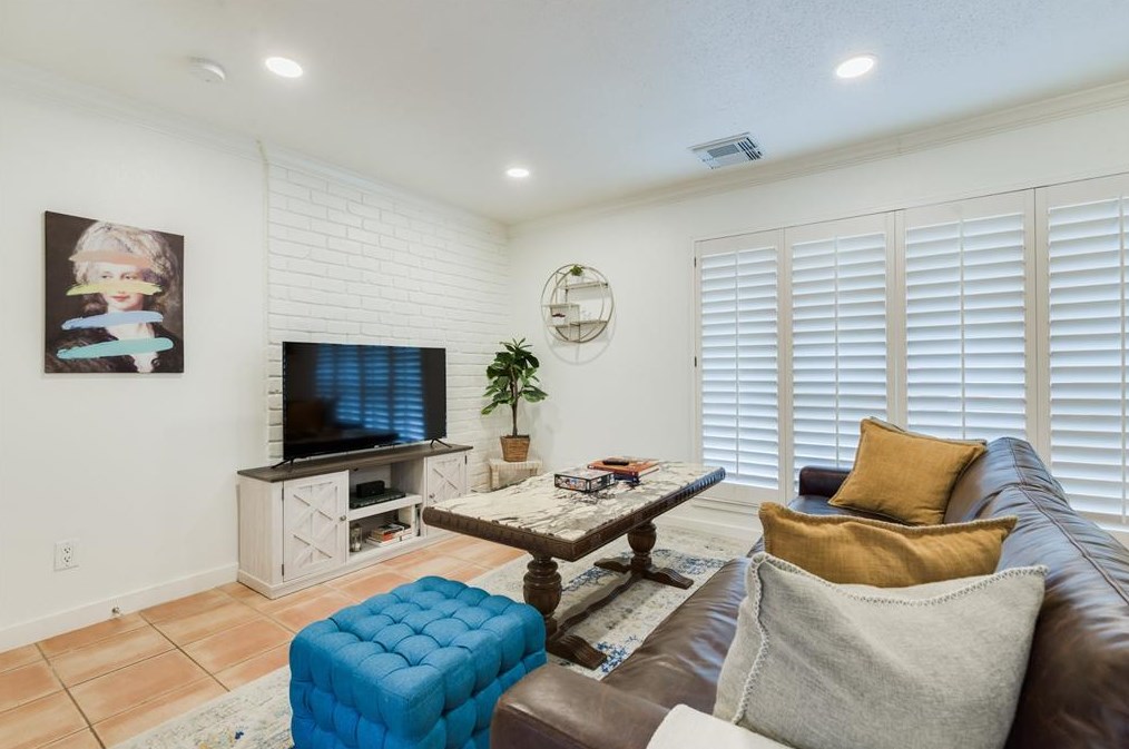 2229 Mimosa Dr Apt 6, Houston, TX 77019