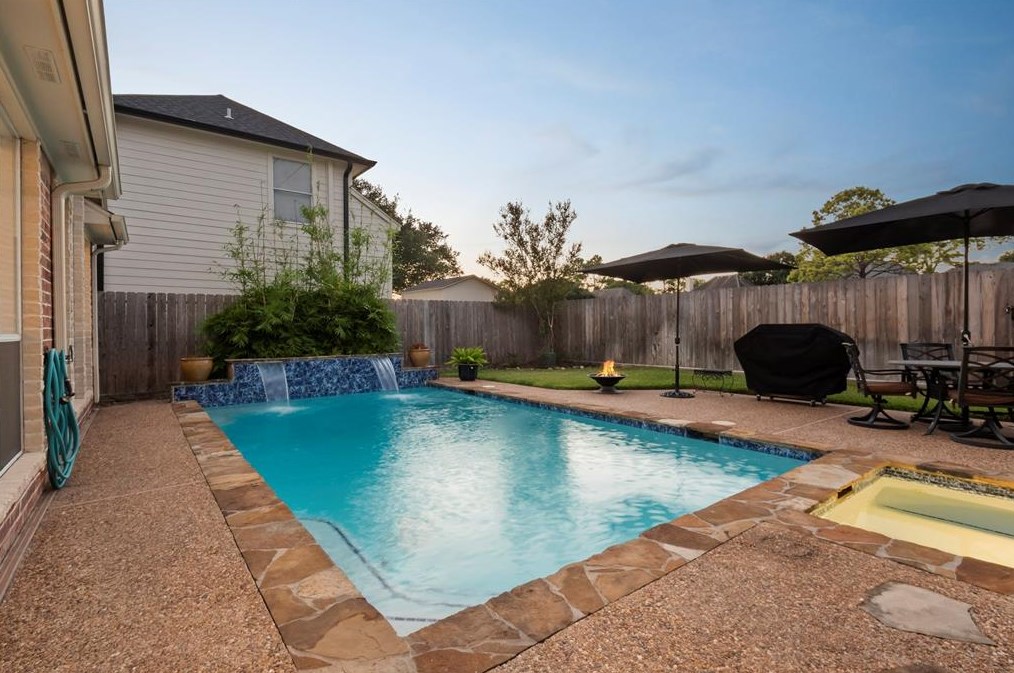 14926 Inverrary Dr, Houston TX  77095-2805 exterior