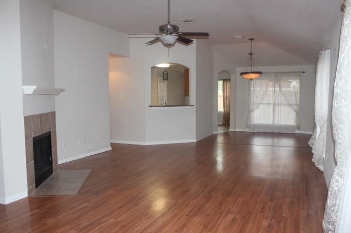 6831 Catarina Cir, Houston TX  77084-1289 exterior