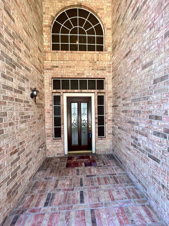 2415 Blue Shadow Dr, Spring TX  77388-3497 exterior