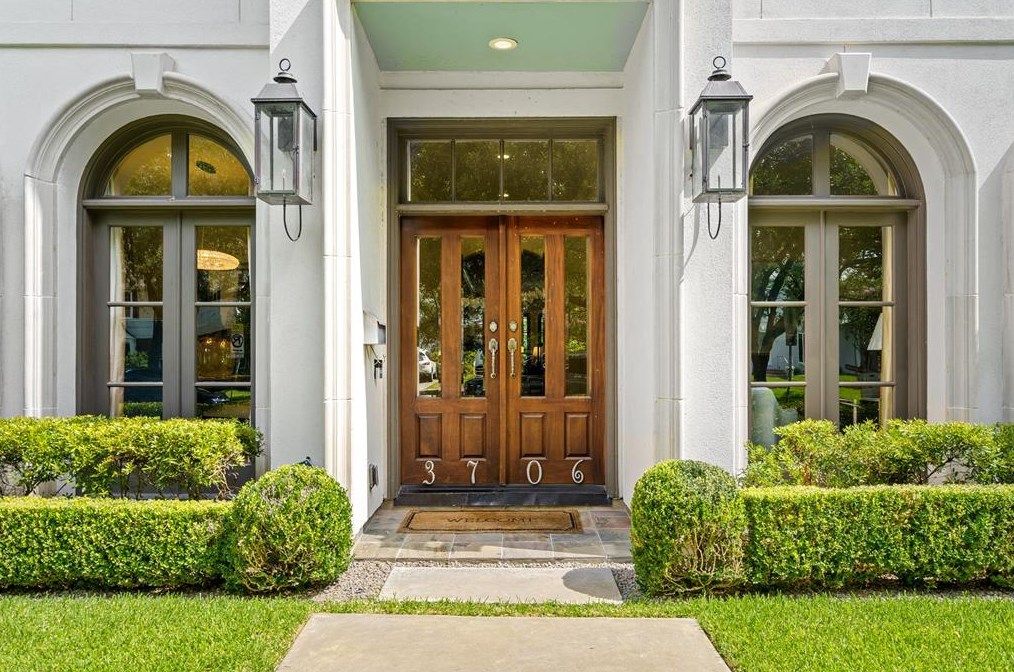 3706 Rice Blvd, Houston, TX 77005-2824