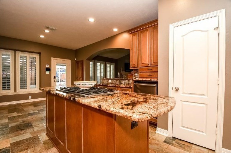 15614 Stone Gables Ln, Houston TX  77044-5367 exterior