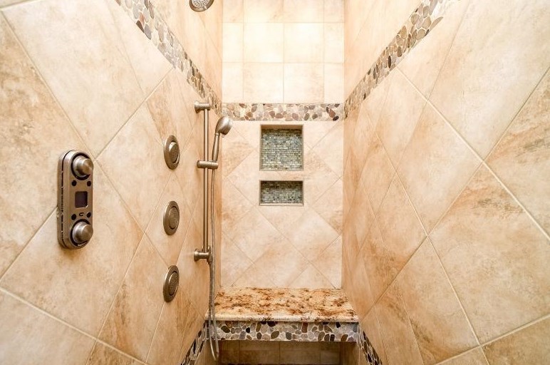15614 Stone Gables Ln, Houston TX  77044-5367 exterior