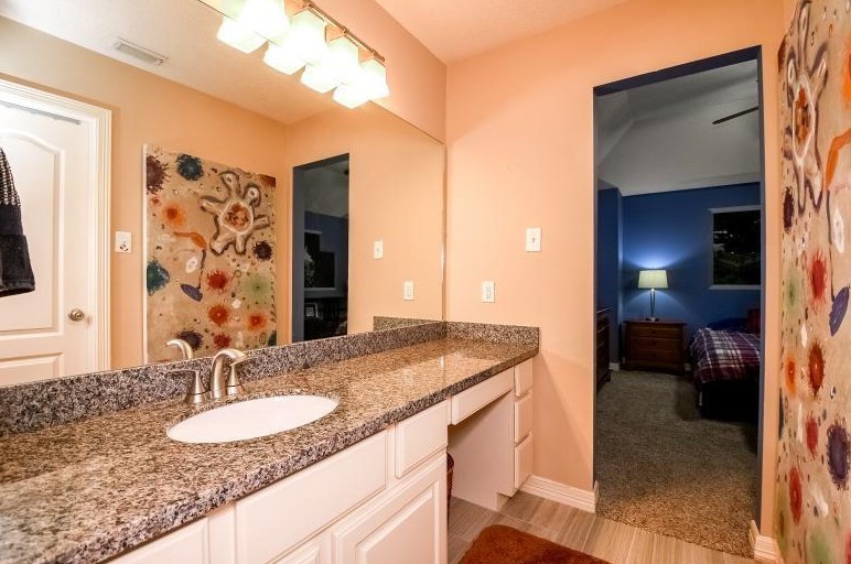 15614 Stone Gables Ln, Houston TX  77044-5367 exterior