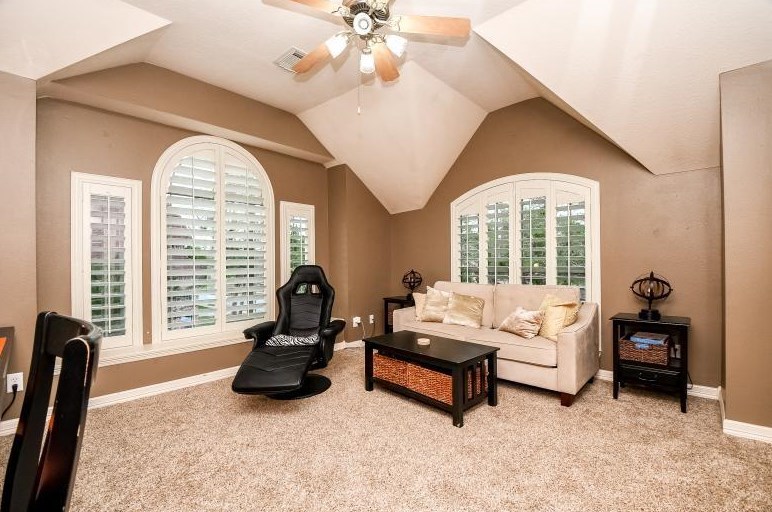 15614 Stone Gables Ln, Houston TX  77044-5367 exterior