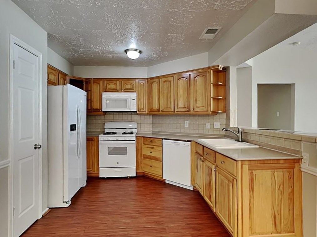 18043 Forest Cedars Dr, Houston TX  77084-5947 exterior