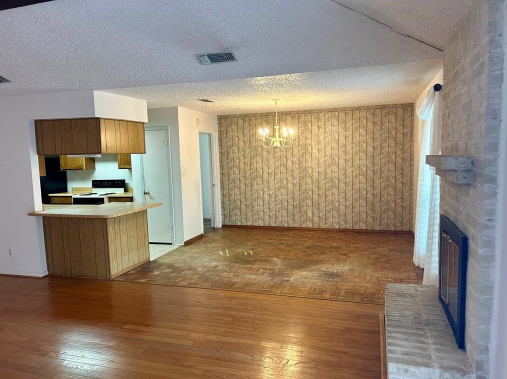 11103 Bellerive Dr, Houston TX  77072-1405 exterior