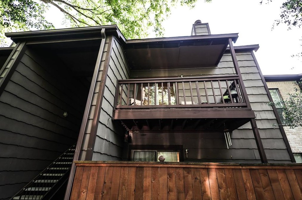 11711 Memorial Dr, Houston TX  77024-7255 exterior