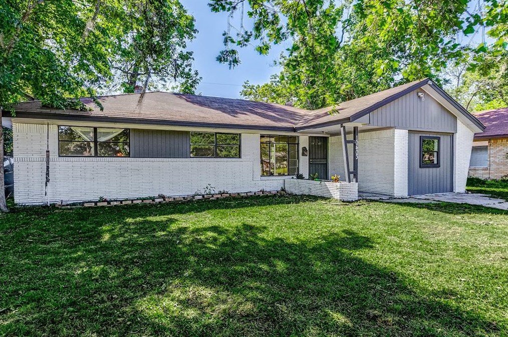 10403 Homestead Rd, Houston TX  77016-3307 exterior