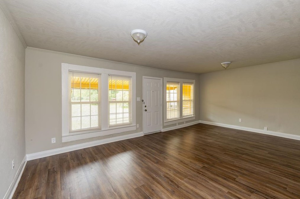757 Greeves St #a, Beaumont, TX 77707