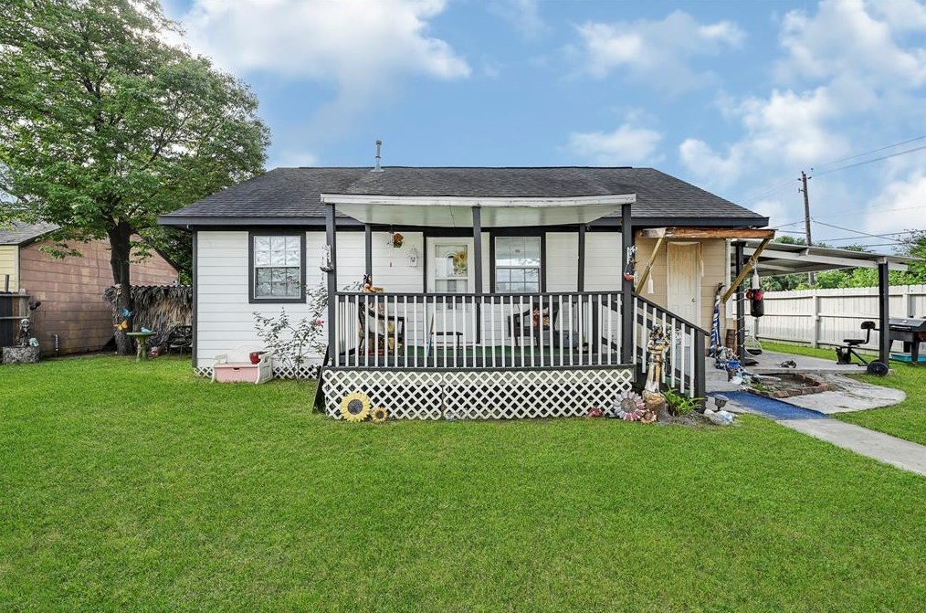 12902 Peggys Ln, Houston, TX 77015-6329