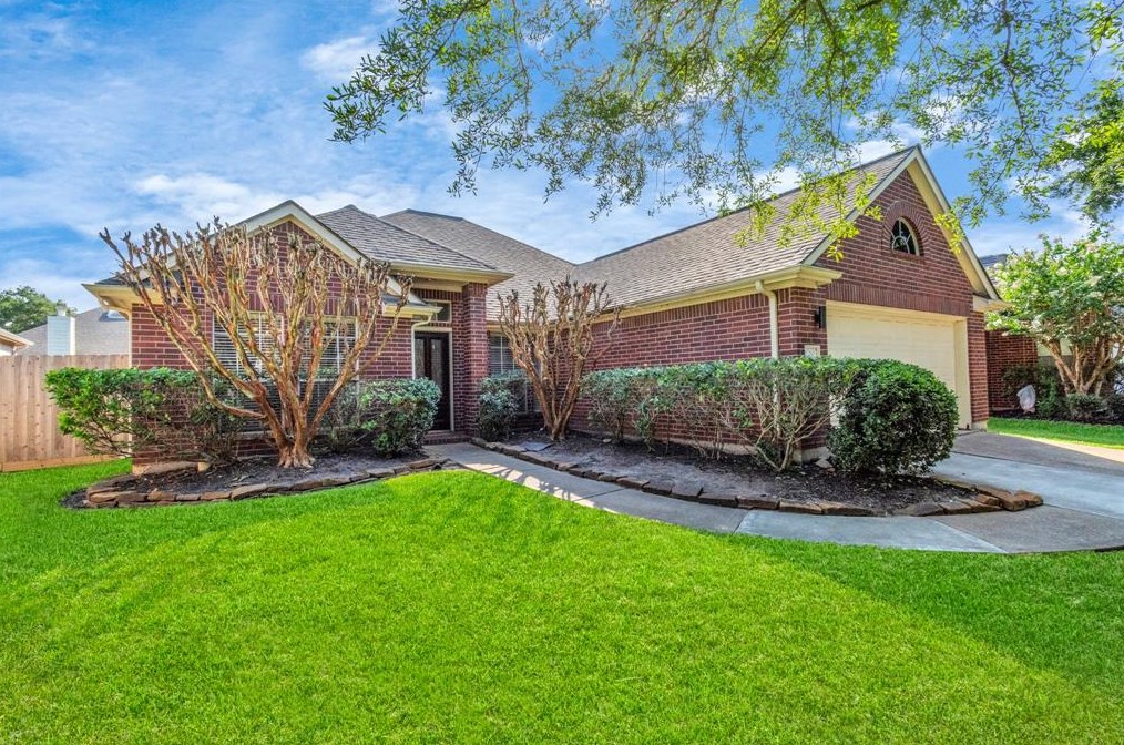 1210 Foxland Chase St, Sugar Land TX  77479-5330 exterior