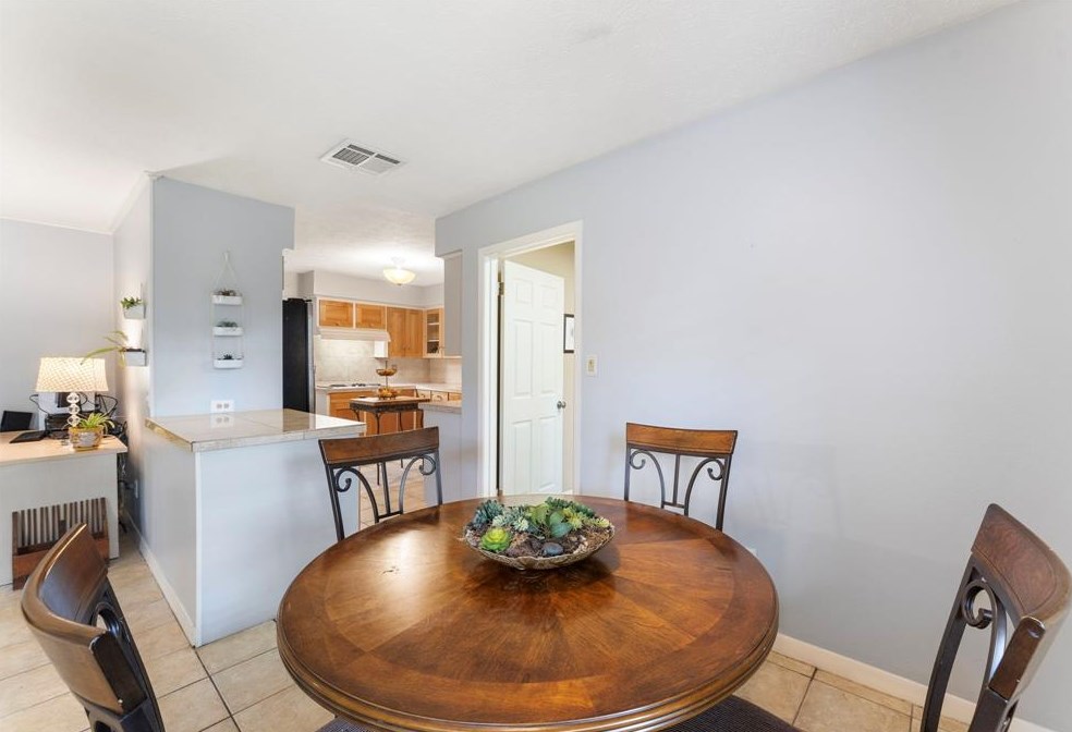 5458 Jackwood, Houston TX  77096-1108 exterior