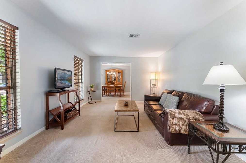 5458 Jackwood, Houston TX  77096-1108 exterior