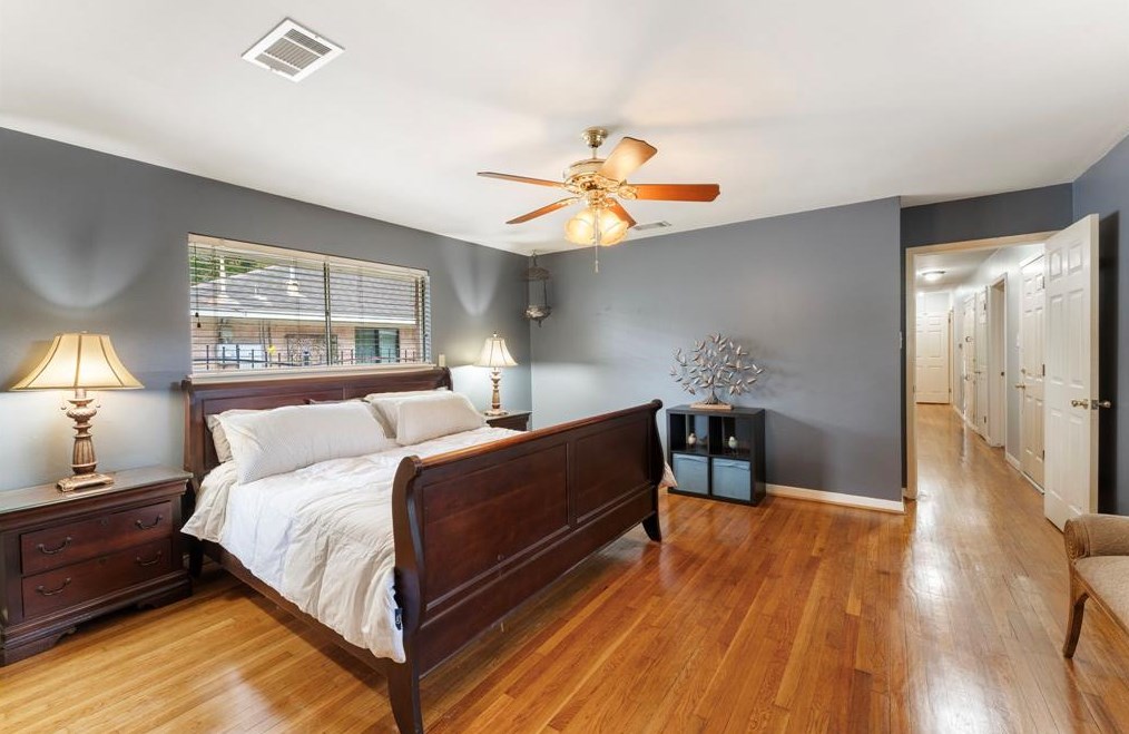 5458 Jackwood, Houston TX  77096-1108 exterior