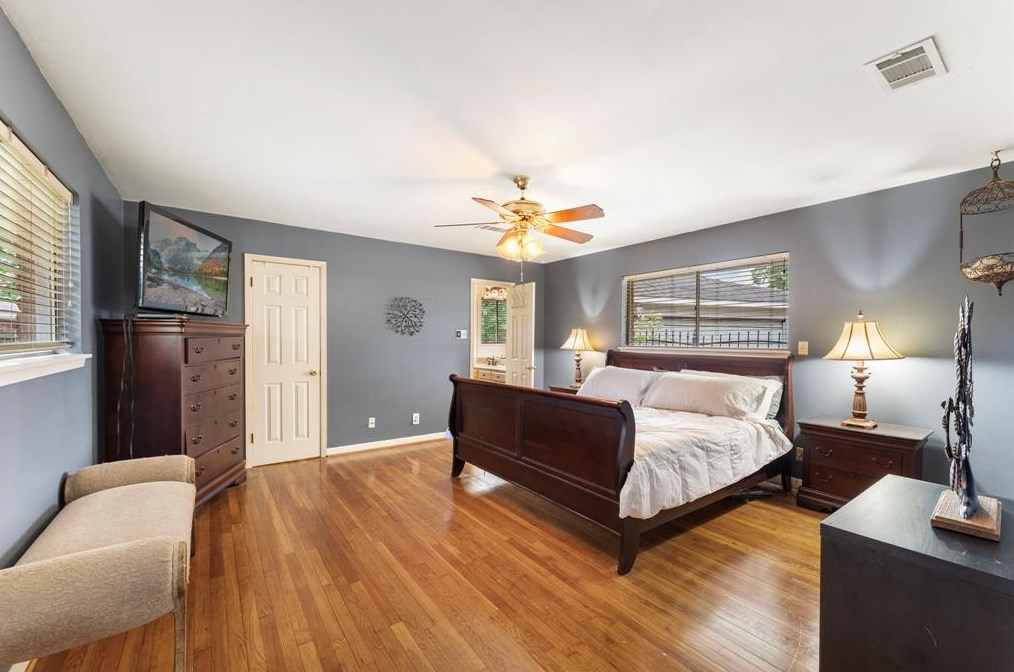 5458 Jackwood, Houston TX  77096-1108 exterior