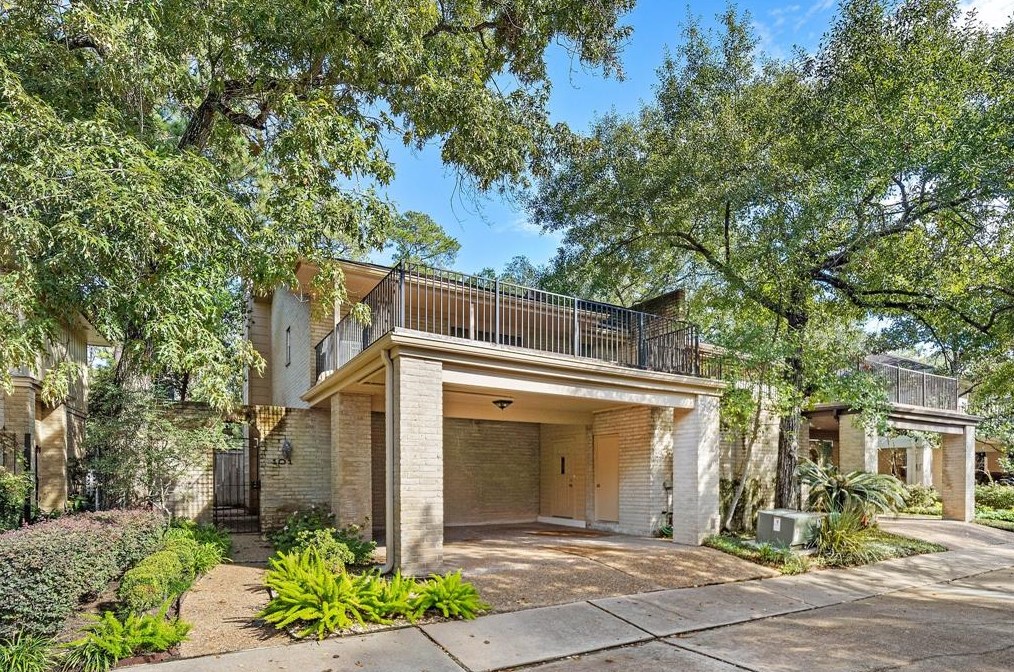 201 Vanderpool Ln Apt 101, Houston, TX 77024