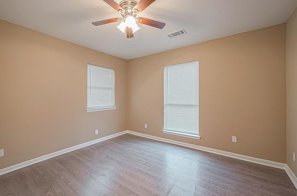 1412 Caplin St, Houston TX  77022-5707 exterior