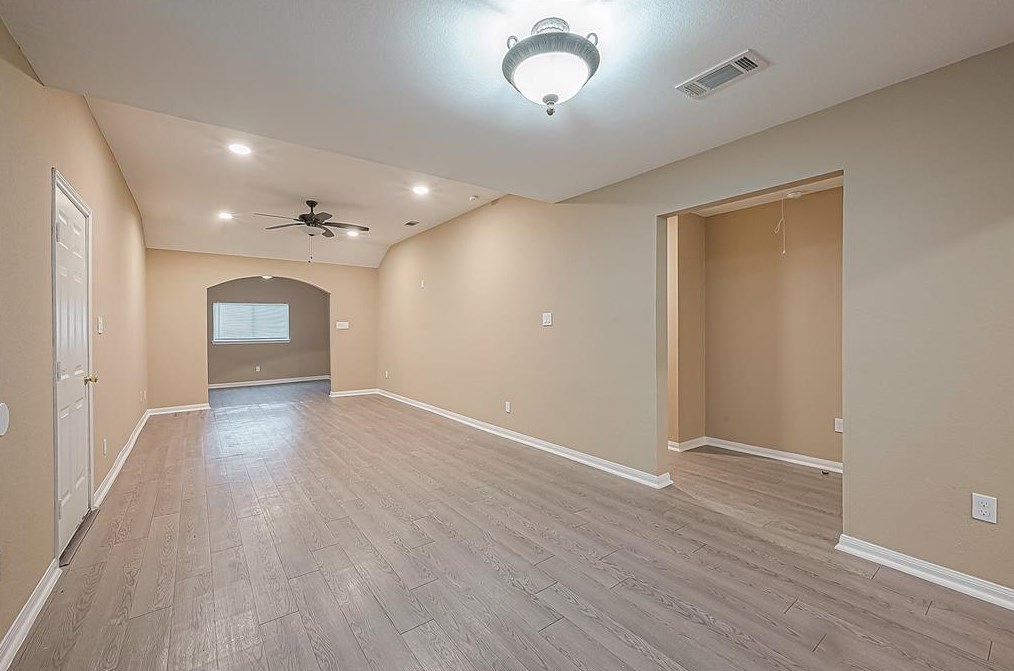 1412 Caplin St, Houston TX  77022-5707 exterior