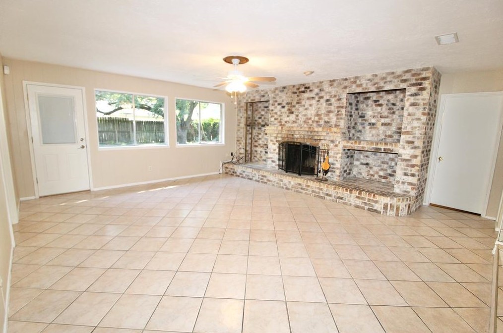 2819 W Birchdale Dr, Missouri City, TX 77489