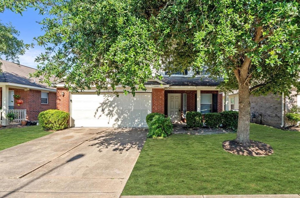 15307 Summerlyn Point Ln, Houston, TX 77053-2587