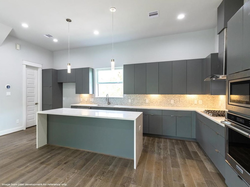 509 Schweikhardt, Houston TX  77020-7741 exterior