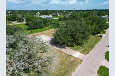 210 5th Street, Hempstead, TX 77445 - Photo 14