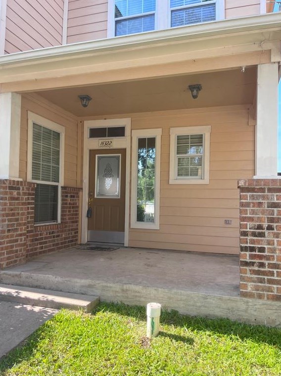 14322 Summer Garden Dr, Houston, TX 77083