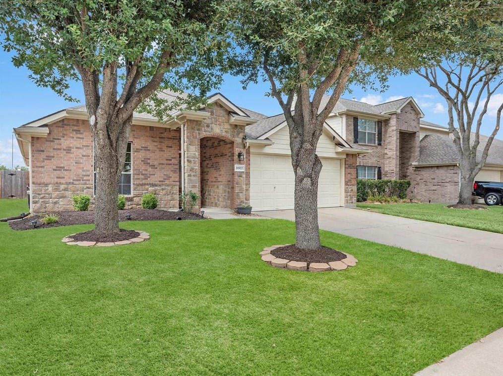21922 Whispering Daisy Ct, Cypress, TX 77433-6572