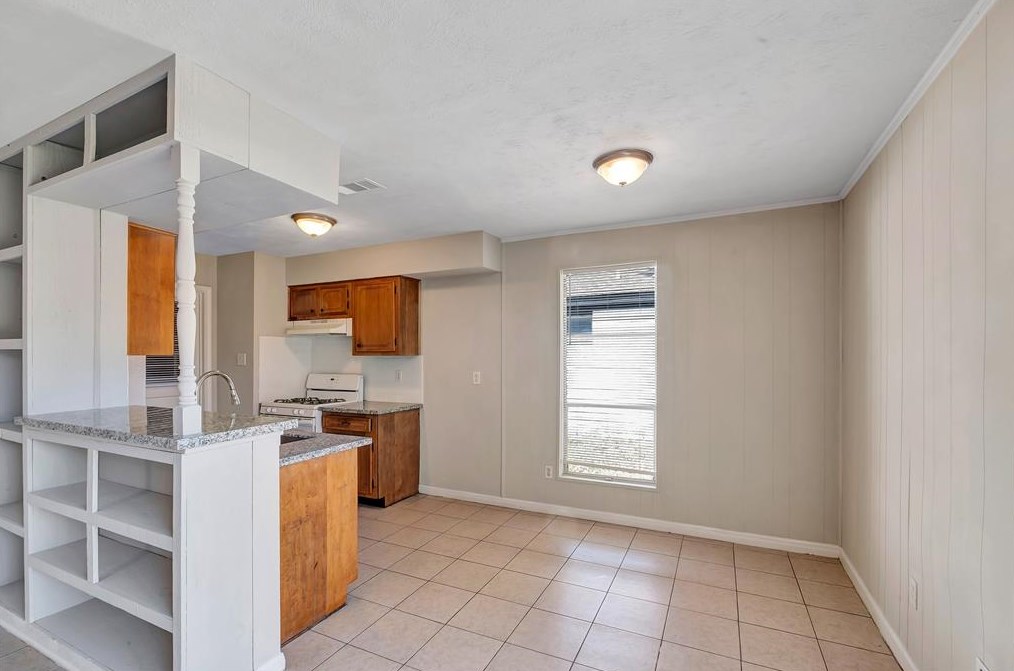 11862 Evelyn Cir, Houston TX  77071-3404 exterior