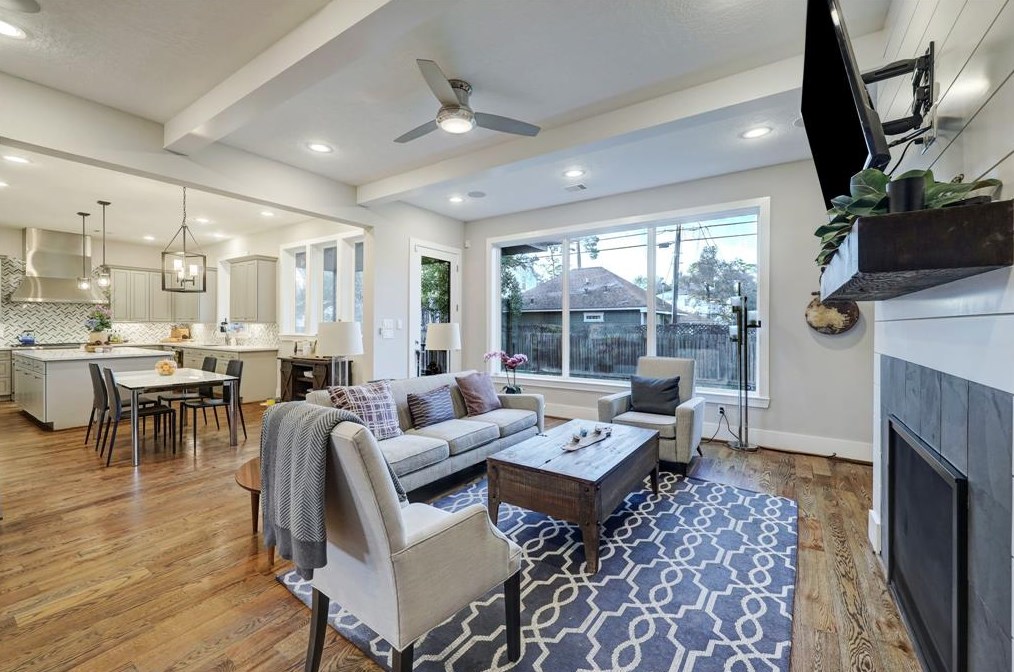 1910 Du Barry Ln, Houston TX 77018-5205 exterior