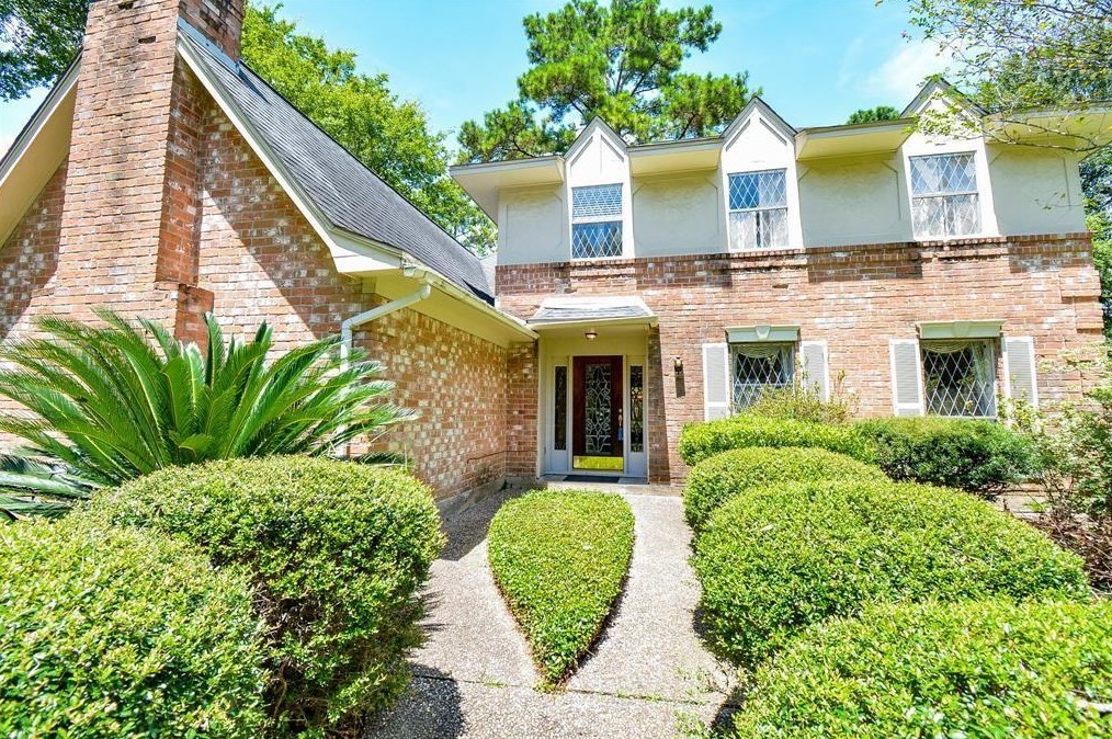 5602 Spanish Oak Dr, Houston, TX 77066