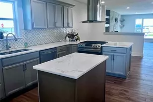 1809 E Bayshore Dr Dr, Palacios, TX 77465 - Photo 18