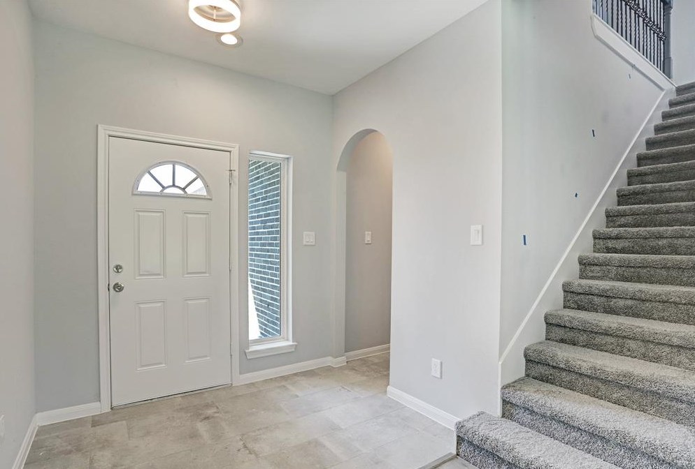 8304 James Franklin St, Houston, TX 77088-6043