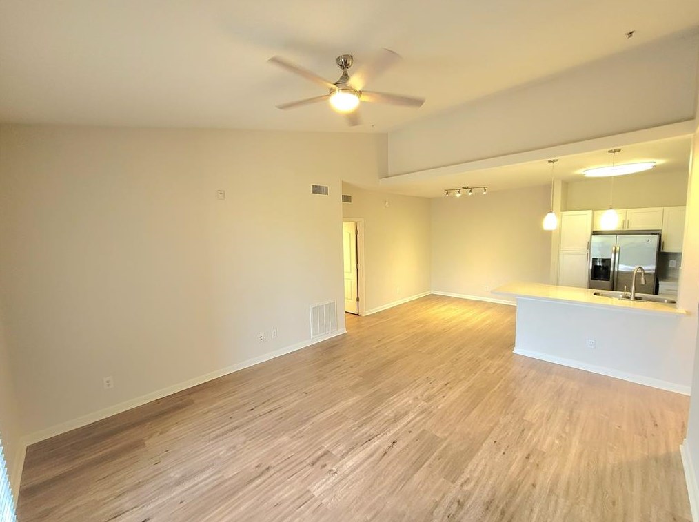 1255 Eldridge Pkwy #306, Houston, TX 77077