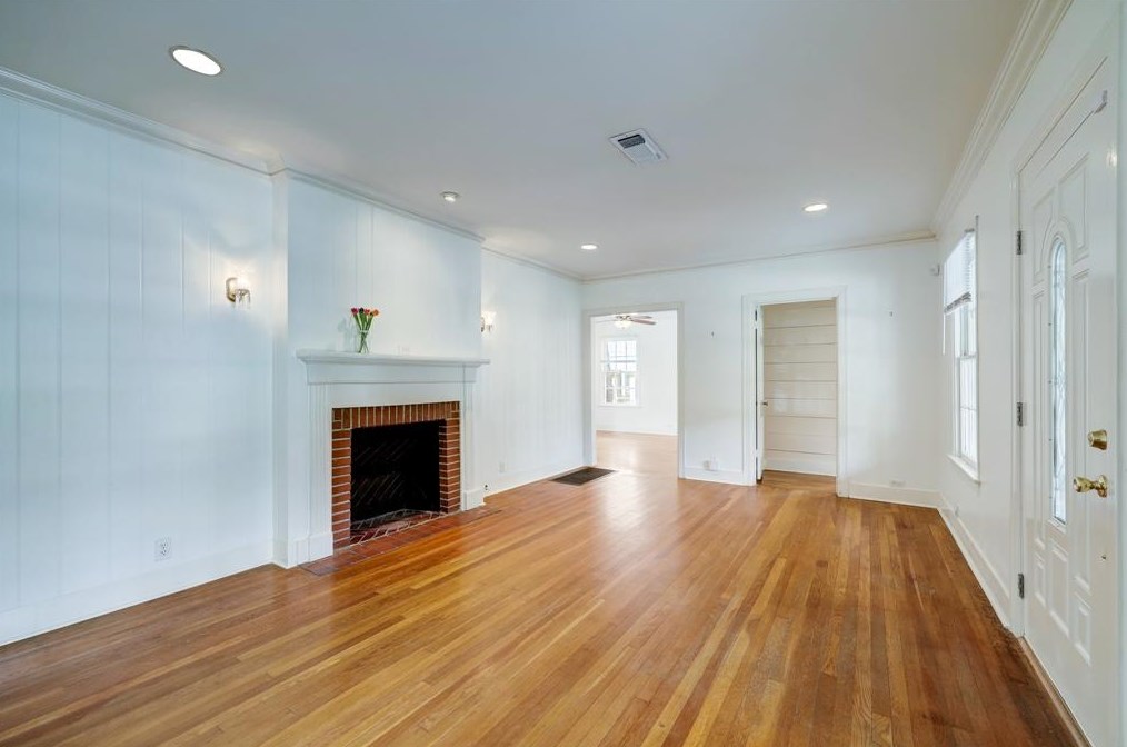 6134 Lake St, Houston TX  77005-3134 exterior