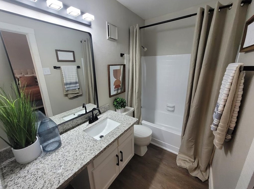 5110 Azalea Trace Dr #2505, Houston, TX 77066