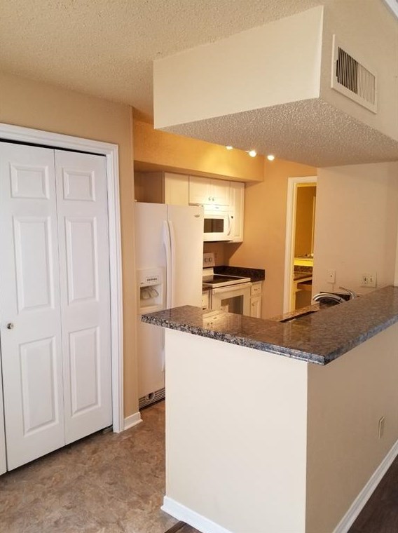 2300 Old Spanish Trl Apt 2108, Houston, TX 77054