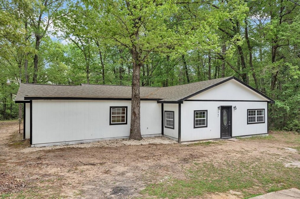 467 Red Oak, Onalaska, TX 77360-7174