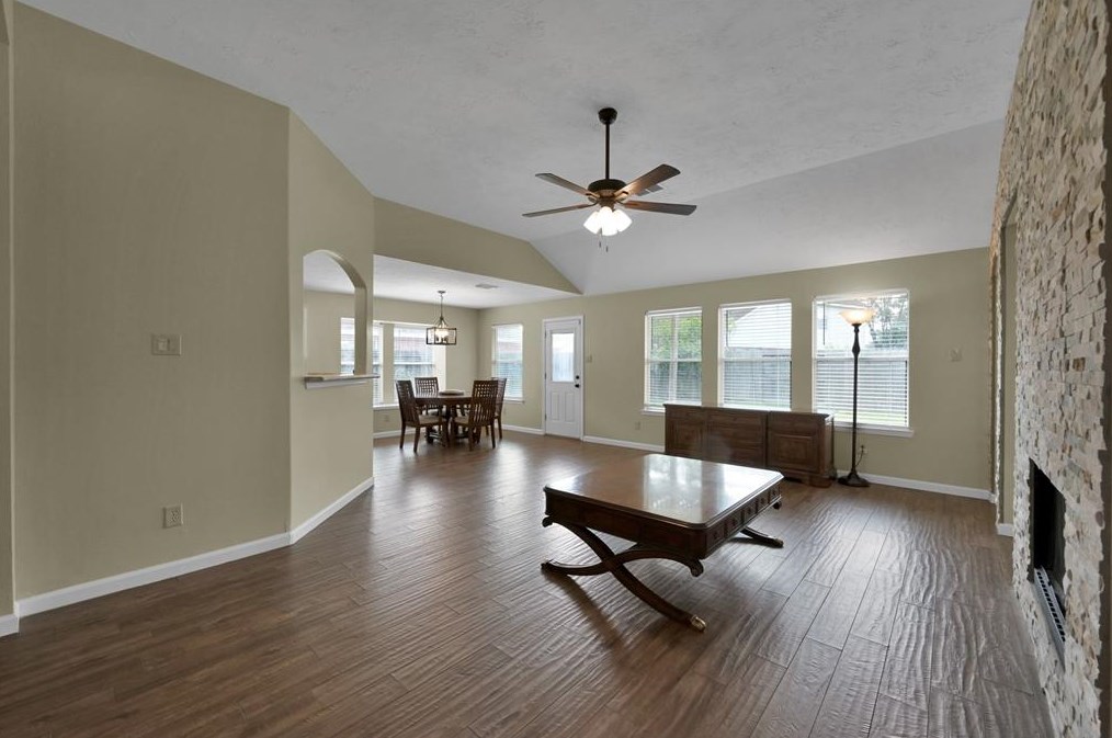 2211 Melanie Park Dr, Spring TX 77388-4184 exterior