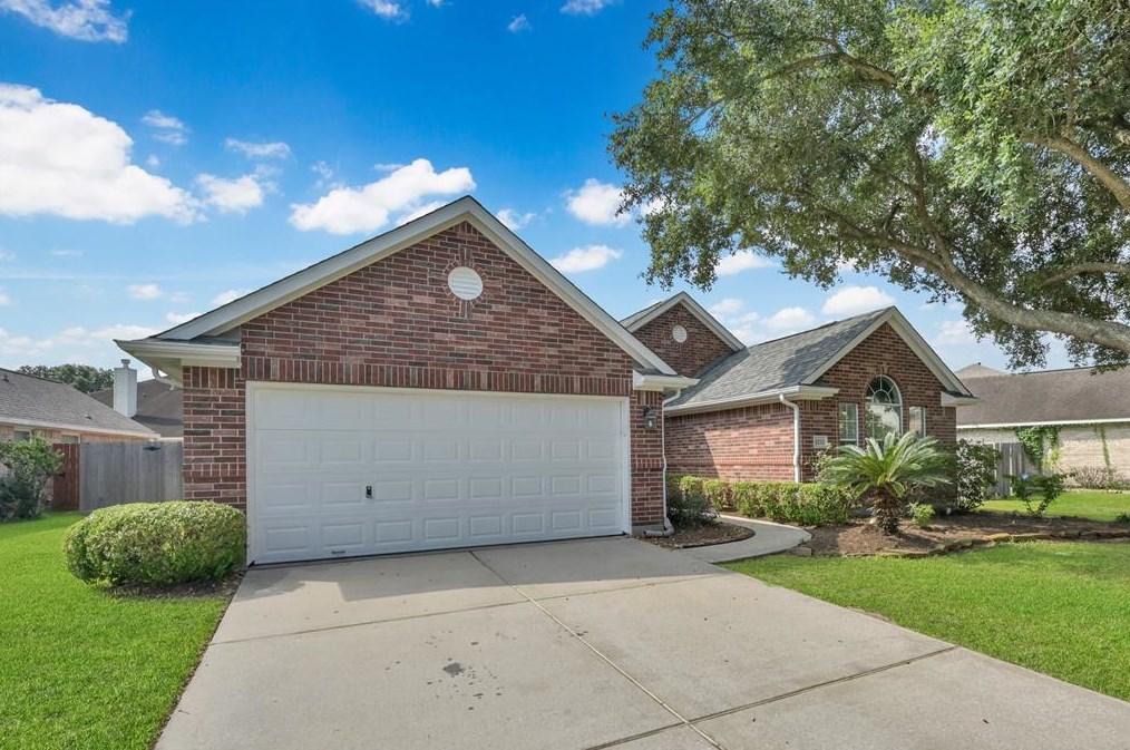 2211 Melanie Park Dr, Spring, TX 77388-4187