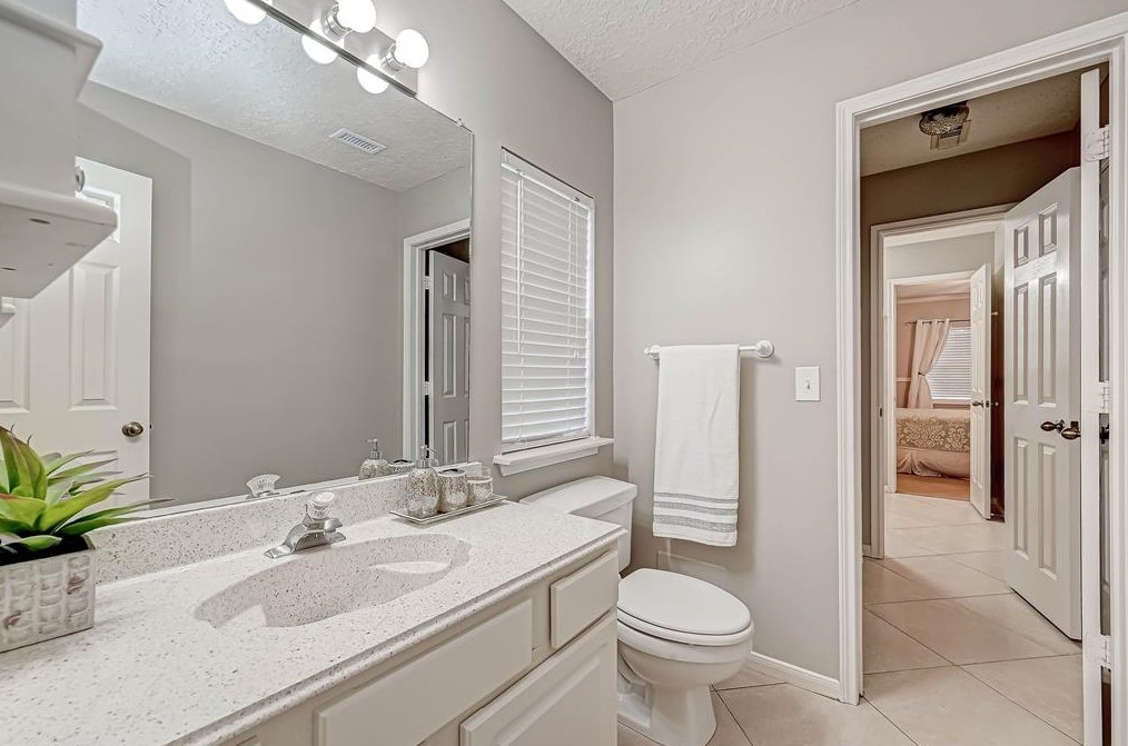 13015 Orch Holw Way, Houston TX  77065-3331 exterior