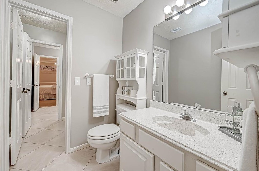 13015 Orch Holw Way, Houston TX  77065-3331 exterior