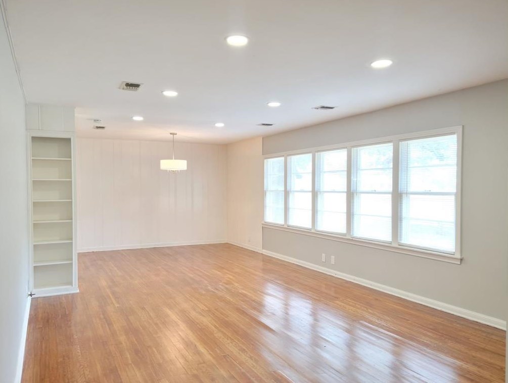 3100 14th St, Bay City, TX 77414-3732