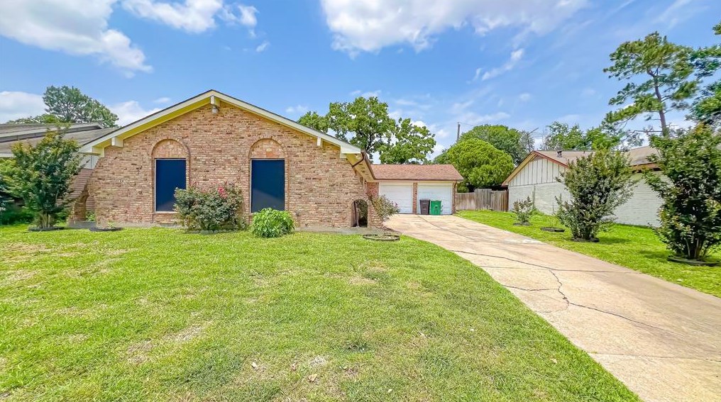 12014 Pompano Ln, Houston, TX 77072-3311