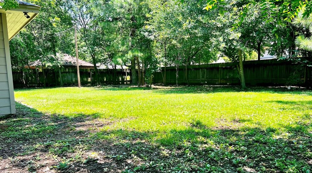 15318 Oaklawn Park Dr, Houston, TX 77069