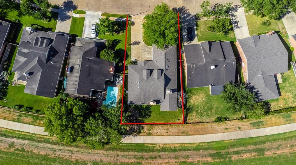 2131 Greencove Ln, Sugar Land, TX 77479-2251