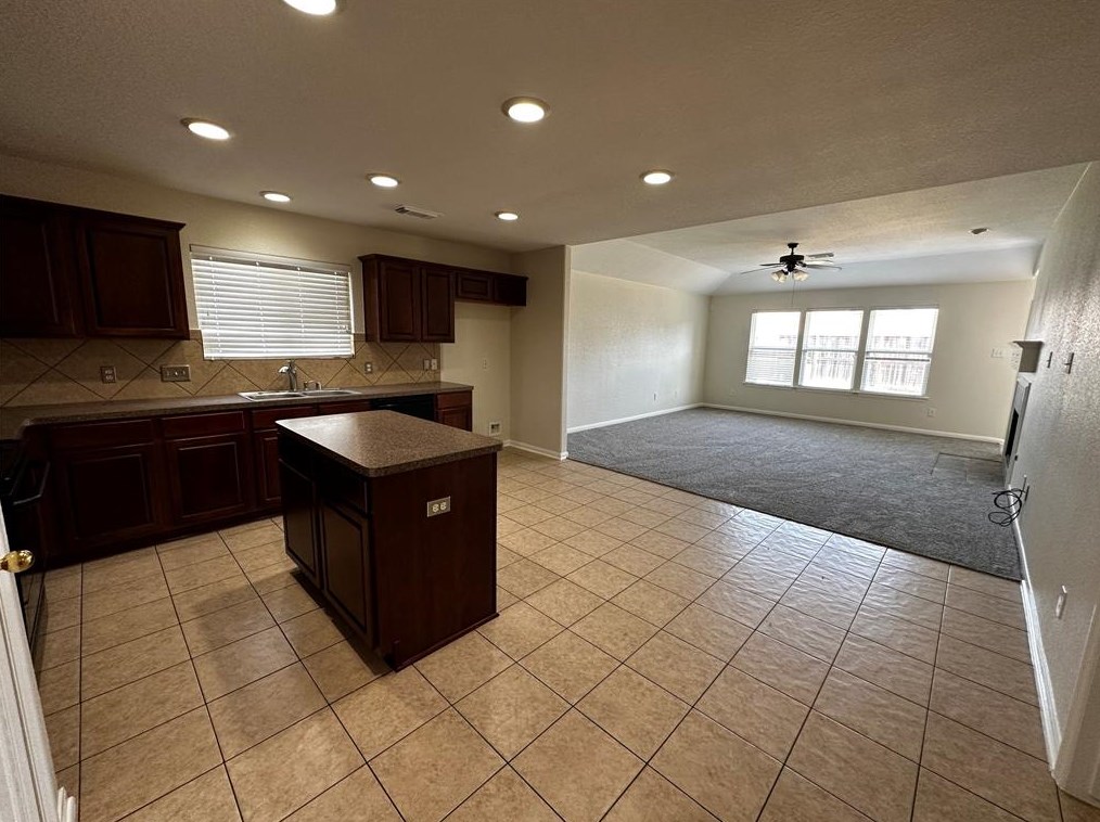 10210 Canyon Rose Ln, Houston TX  77070-2597 exterior