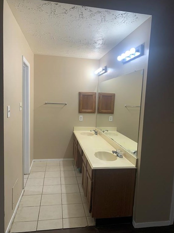 3811 Meadow Place Dr, Houston, TX 77082